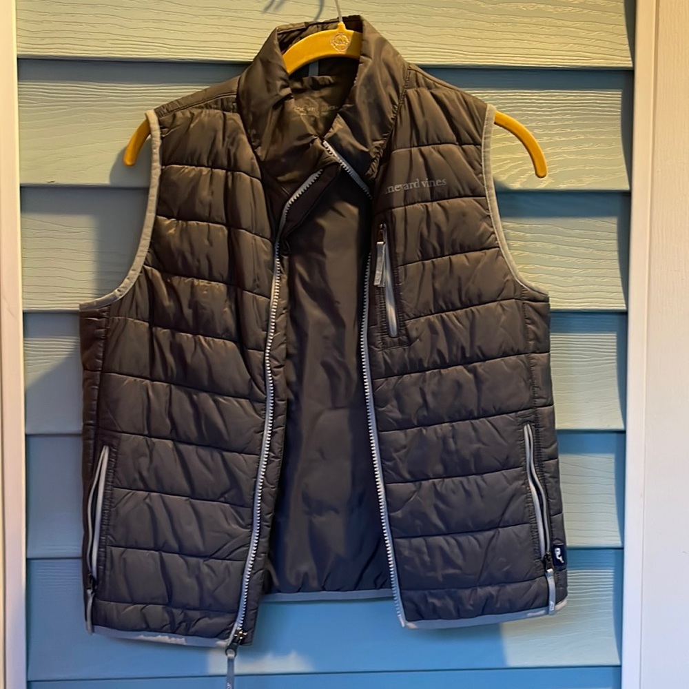 Boys medium vineyard vines vest.